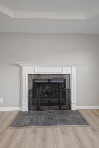 602 Kingston Dr, Clarksville, TN 37042