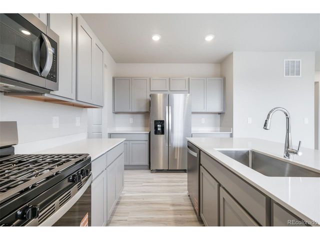 13303 Valley Peak Dr, Peyton, CO 80831