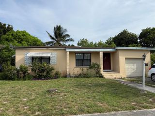 770 NW 148th Terrace, Miami, FL 33168