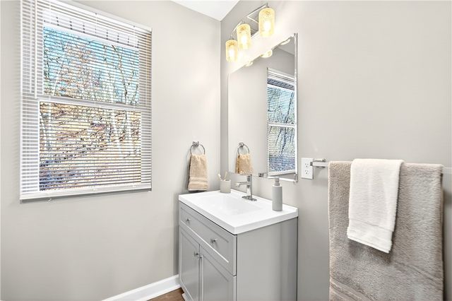 920 Wilton Way, Crafton Heights, PA 15220