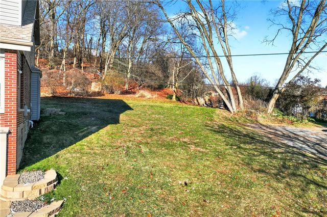 920 Wilton Way, Crafton Heights, PA 15220