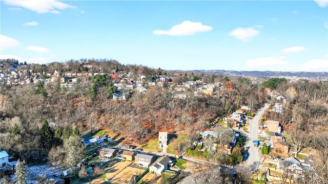 920 Wilton Way, Crafton Heights, PA 15220