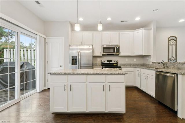 402 Prosperity CT, Williamsburg, VA 23188