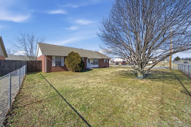2310 S Hickory Street, Sapulpa, OK 74066
