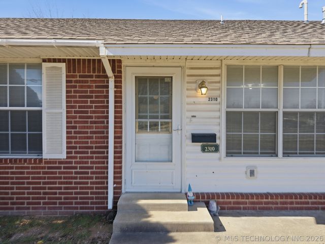 2310 S Hickory Street, Sapulpa, OK 74066