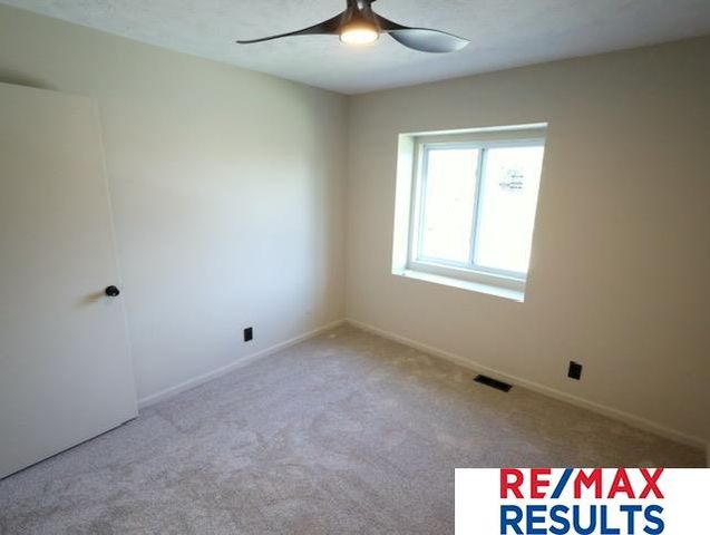 3018 N 155 Avenue, Omaha, NE 68116
