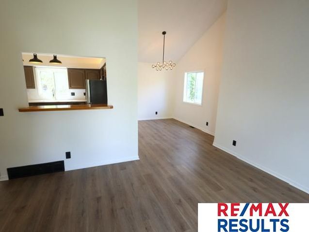 3018 N 155 Avenue, Omaha, NE 68116