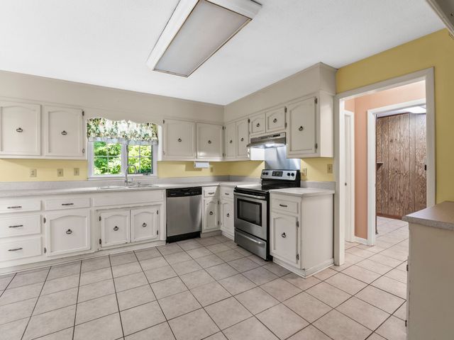 109 Carter Farris Ln, Winchester, TN 37398