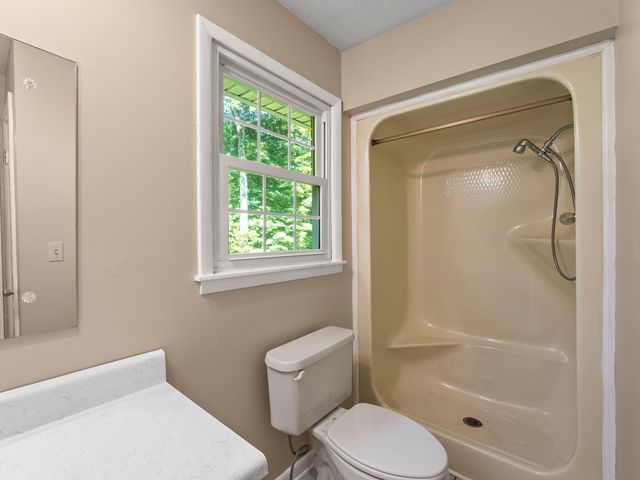 109 Carter Farris Ln, Winchester, TN 37398