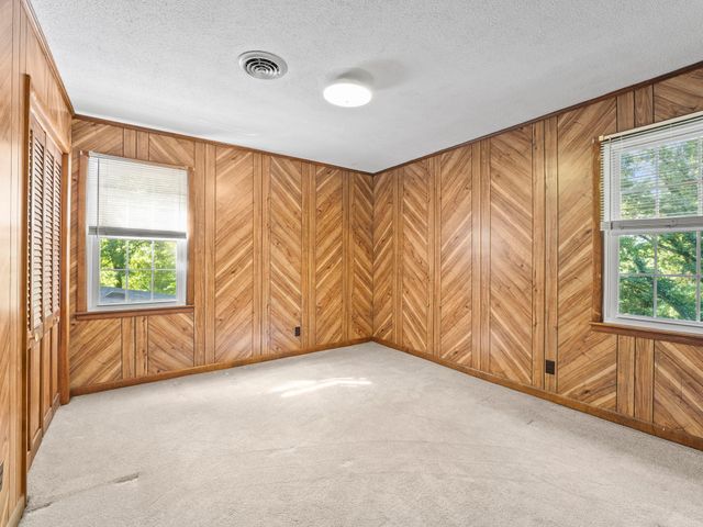 109 Carter Farris Ln, Winchester, TN 37398