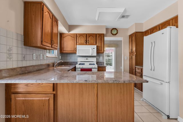 32 Prado Court, Toms River, NJ 08757