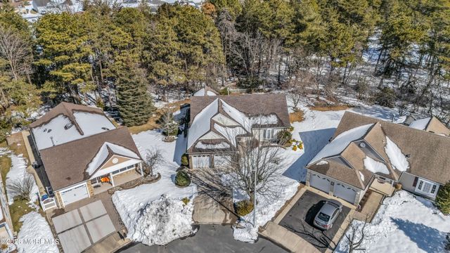 32 Prado Court, Toms River, NJ 08757