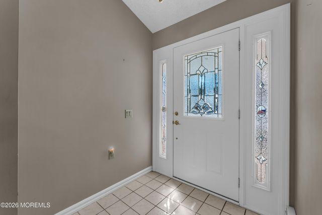 32 Prado Court, Toms River, NJ 08757