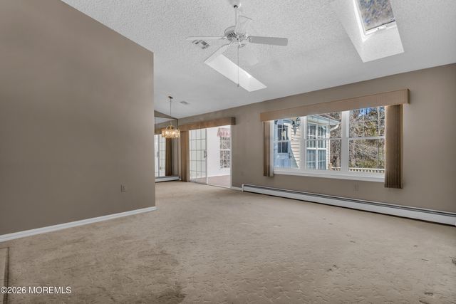 32 Prado Court, Toms River, NJ 08757