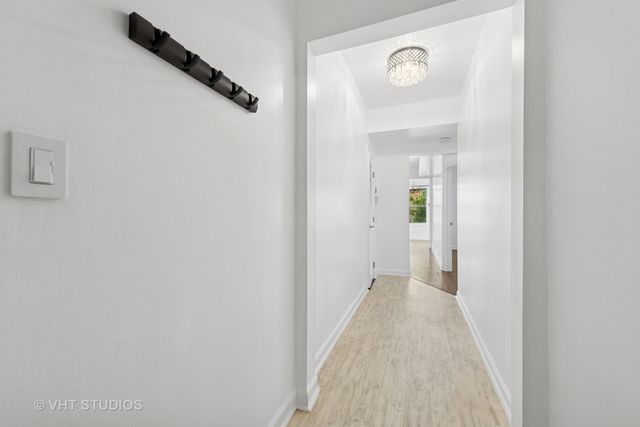 5739 N Ridge Avenue 1W, Chicago, IL 60660