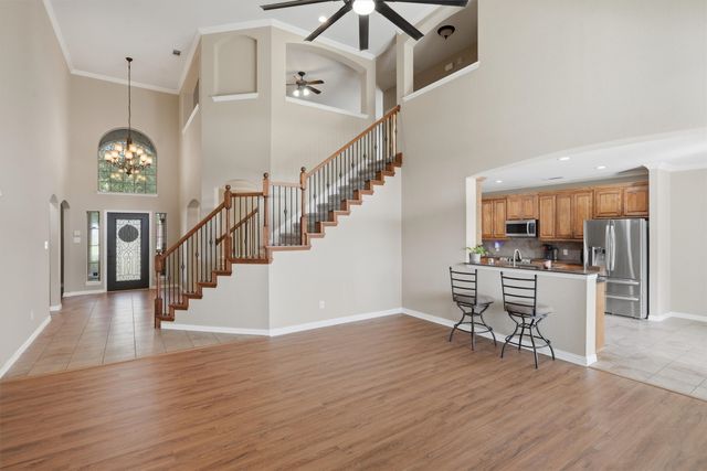328 Tioga Street, Burleson, TX 76028