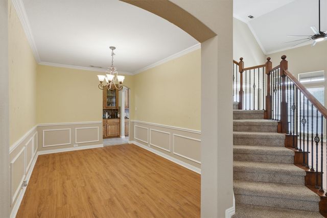 328 Tioga Street, Burleson, TX 76028