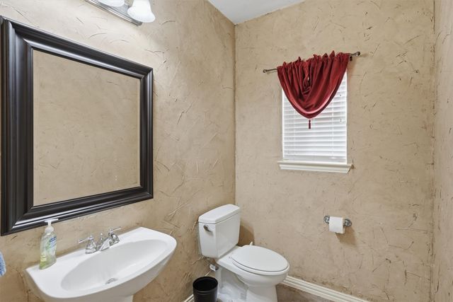 328 Tioga Street, Burleson, TX 76028