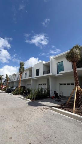 2511 Pierce Street 2, Hollywood, FL 33020