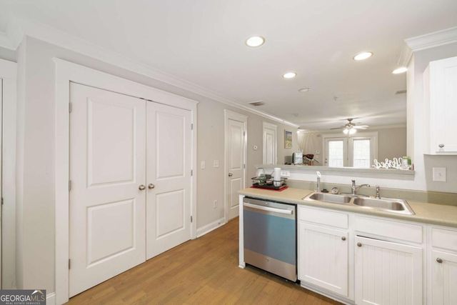 1035 Barnett Shoals Road 626, Athens, GA 30605