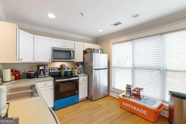 1035 Barnett Shoals Road 626, Athens, GA 30605