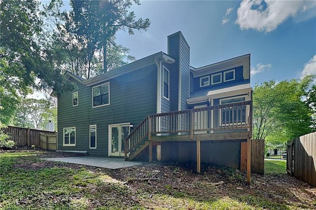 548 Julius Drive, Stone Mountain, GA 30087