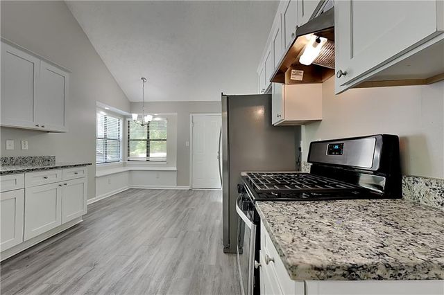 548 Julius Drive, Stone Mountain, GA 30087