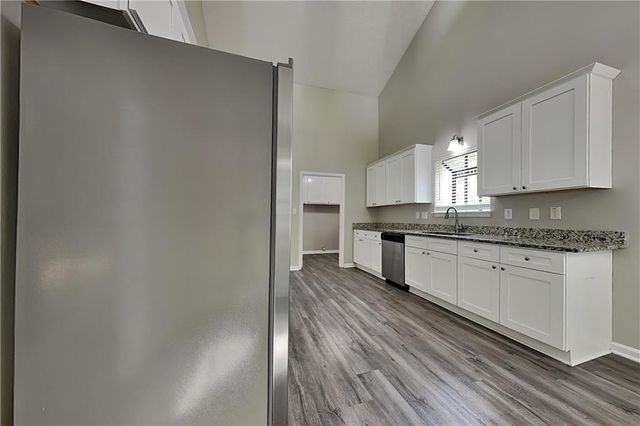 548 Julius Drive, Stone Mountain, GA 30087