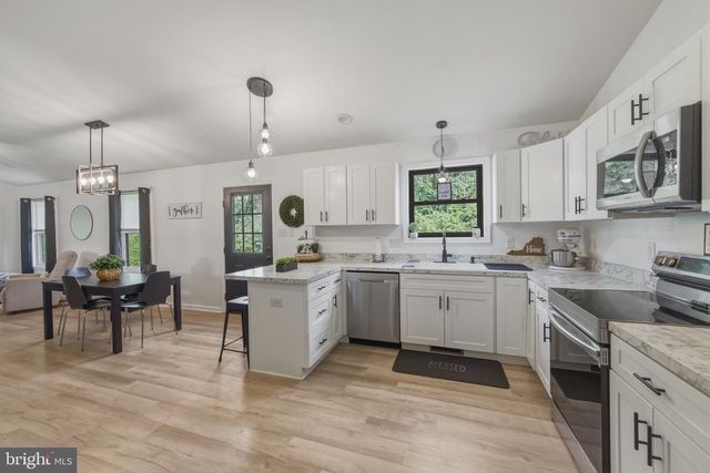 56 BLESSED LN, Woodstock, VA 22664