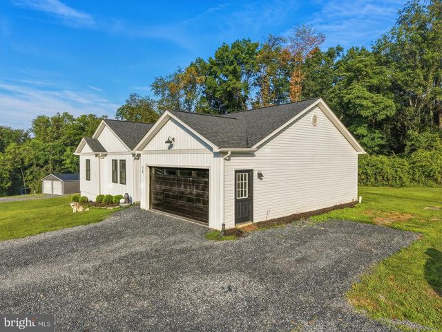 56 BLESSED LN, Woodstock, VA 22664