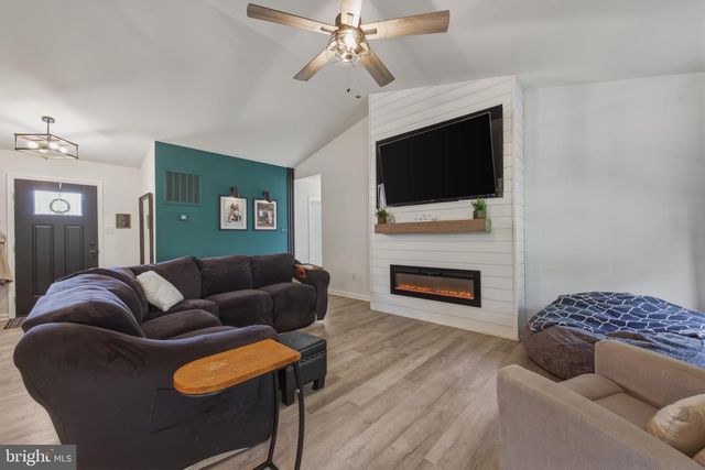 56 BLESSED LN, Woodstock, VA 22664