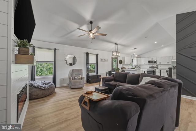 56 BLESSED LN, Woodstock, VA 22664