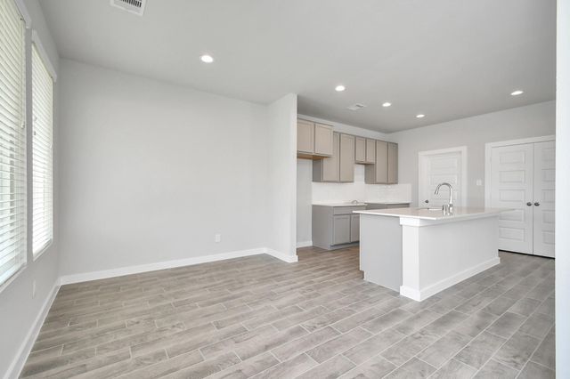 18514 Athena Flower Drive, Fresno, TX 77545