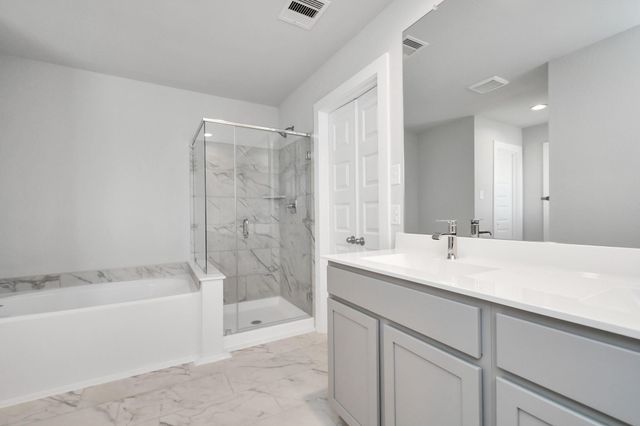 18514 Athena Flower Drive, Fresno, TX 77545