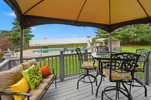 15 Ferrante Drive, Montgomery, NY 12549