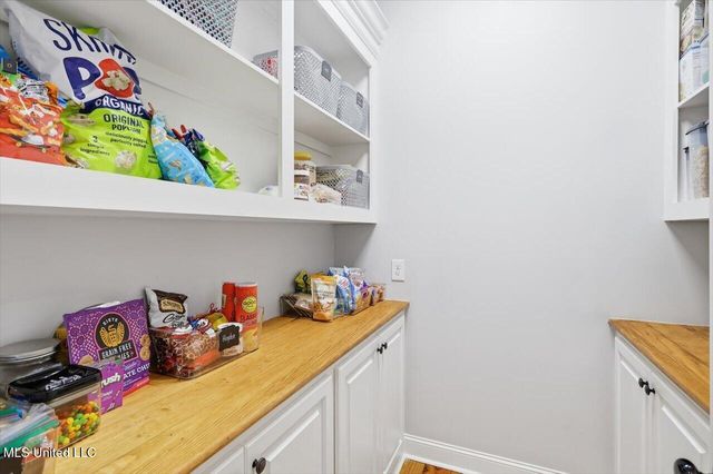 342 Royal Pond Circle, Flowood, MS 39232