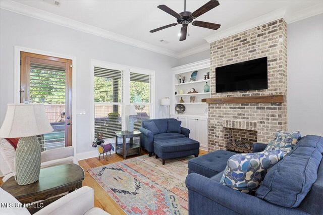 342 Royal Pond Circle, Flowood, MS 39232