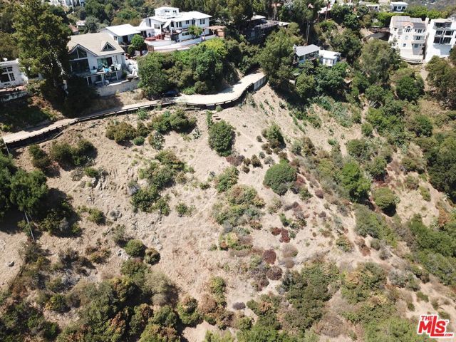 2072 N Lewis Terrace, Los Angeles, CA 90046