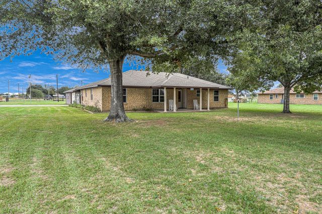 1181 Schmidt Road, Sealy, TX 77474