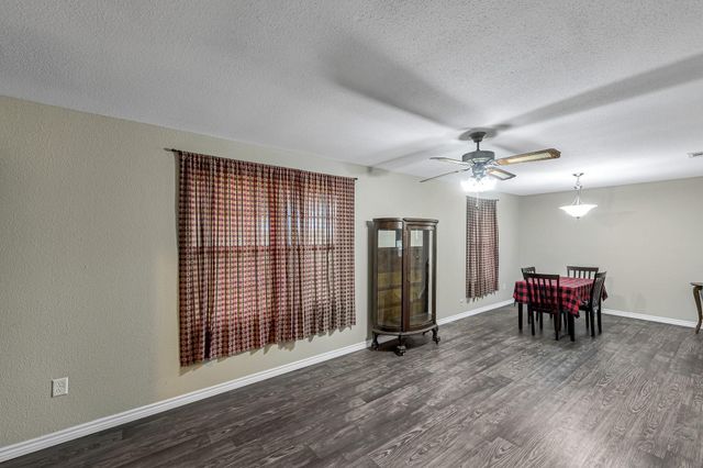 1181 Schmidt Road, Sealy, TX 77474