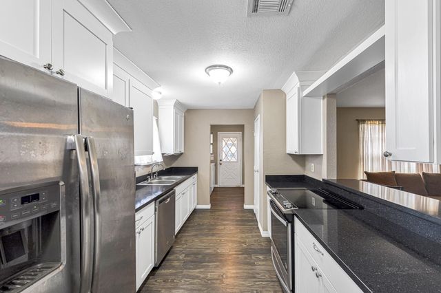 1181 Schmidt Road, Sealy, TX 77474