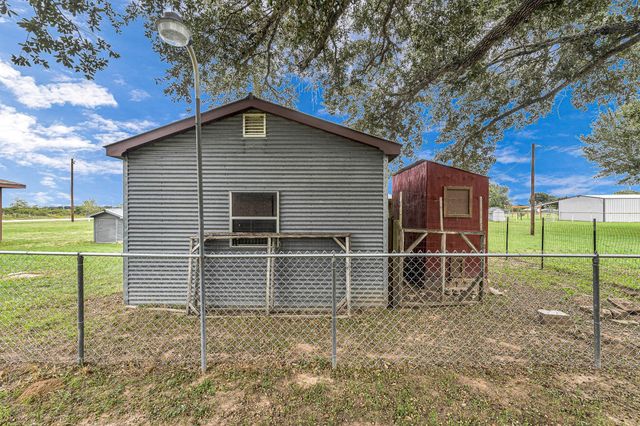 1181 Schmidt Road, Sealy, TX 77474