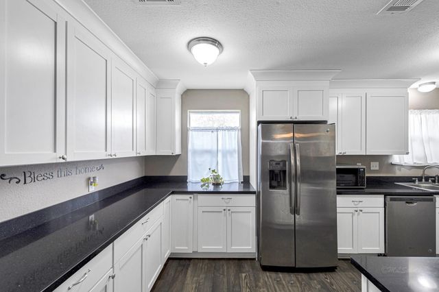 1181 Schmidt Road, Sealy, TX 77474