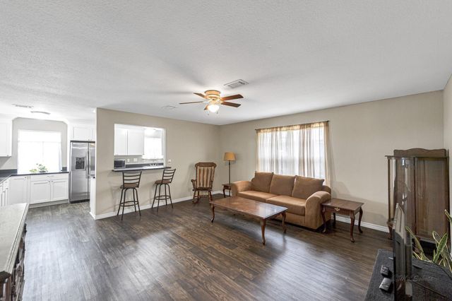 1181 Schmidt Road, Sealy, TX 77474
