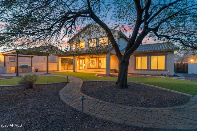 14837 W ESCONDIDO Drive N, Litchfield Park, AZ 85340