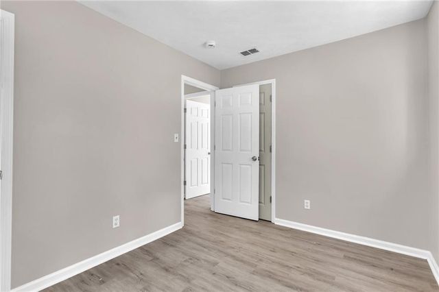 2070 Twelve Oaks Circle NW, Kennesaw, GA 30144