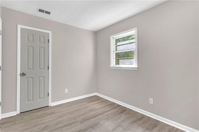 2070 Twelve Oaks Circle NW, Kennesaw, GA 30144