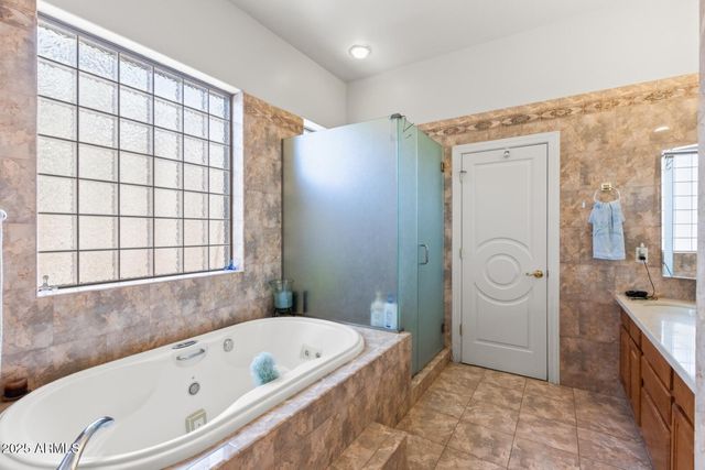 6829 N 14TH Street, Phoenix, AZ 85014