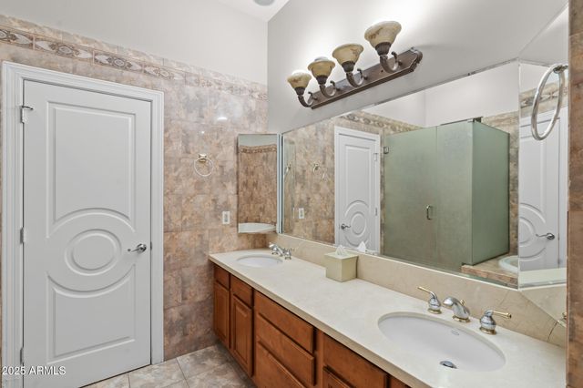 6829 N 14TH Street, Phoenix, AZ 85014