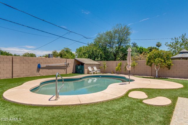 6829 N 14TH Street, Phoenix, AZ 85014